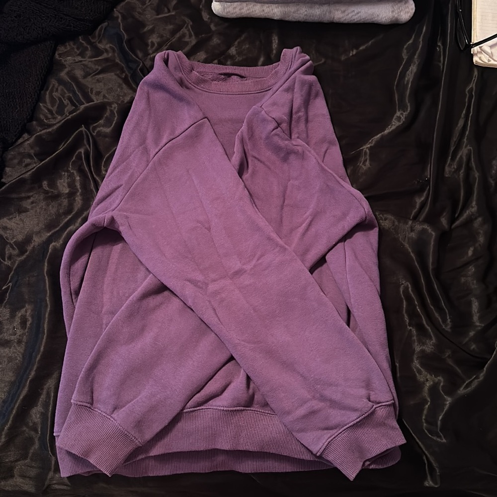 Purple sweater - Picture 3 of 3